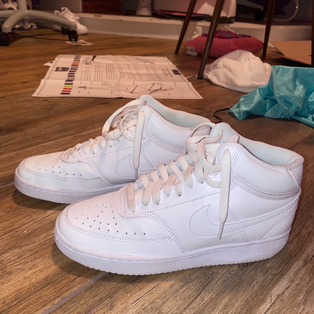 NIKE high top white shoes US women’s 8